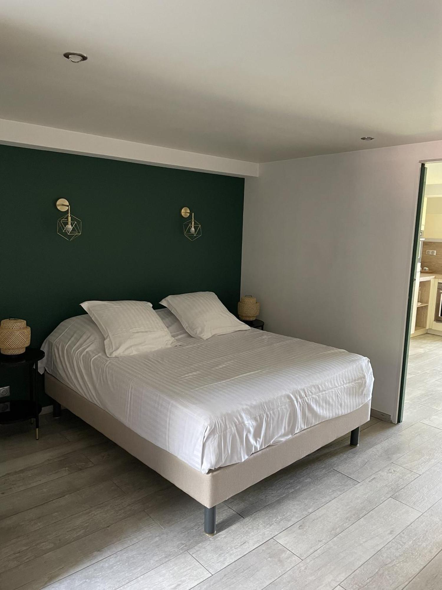 Hotel Le Rabelais Le Lavandou Zewnętrze zdjęcie