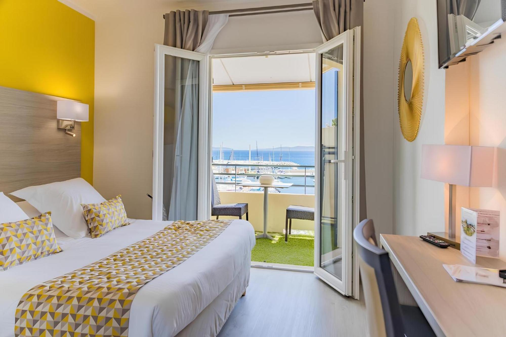 Hotel Le Rabelais Le Lavandou Zewnętrze zdjęcie