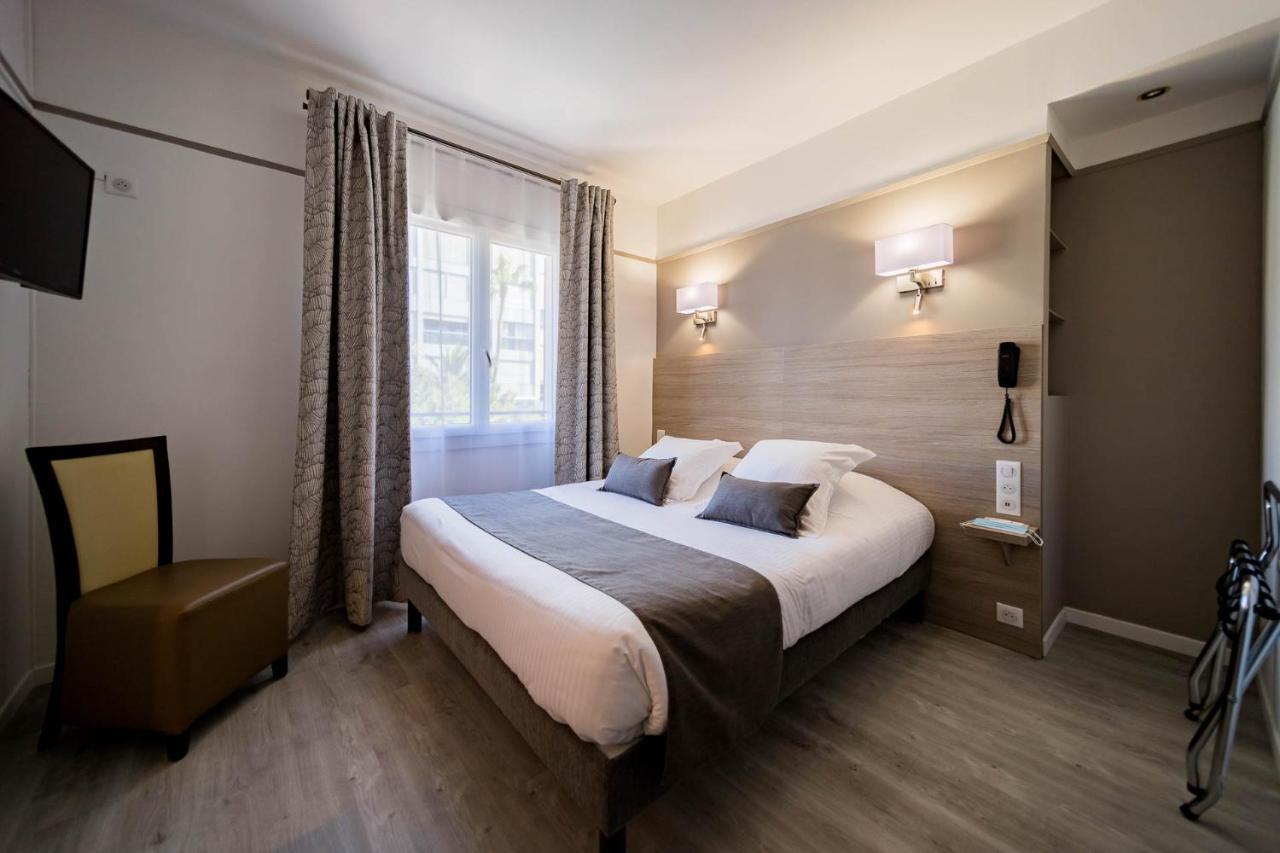Hotel Le Rabelais Le Lavandou Zewnętrze zdjęcie