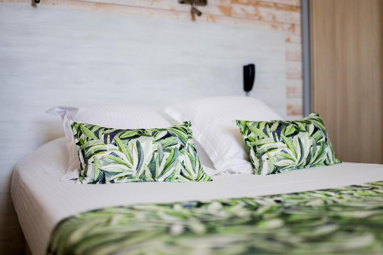Hotel Le Rabelais Le Lavandou Zewnętrze zdjęcie